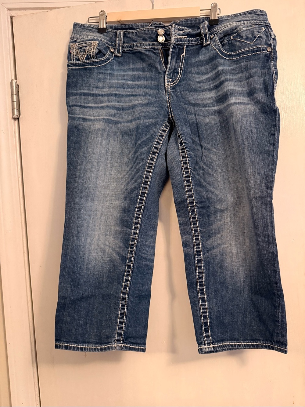 Vigoss Washed Blue Capris